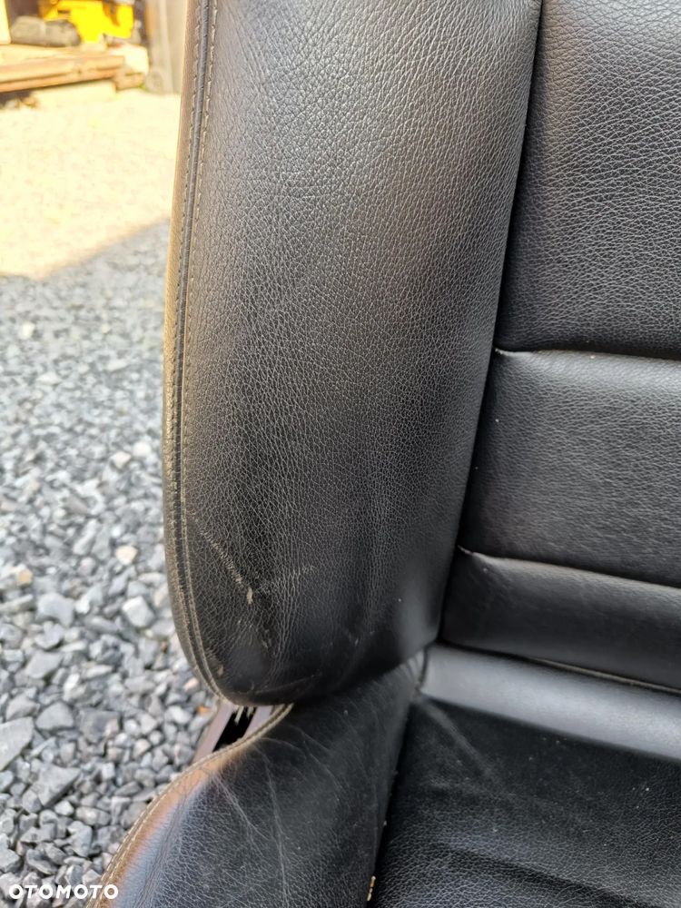 MERCEDES W212 AMG SEDAN FOTELE TAPICERKA KANAPA SKÓRA FOTEL BIAŁA NIĆ - 15