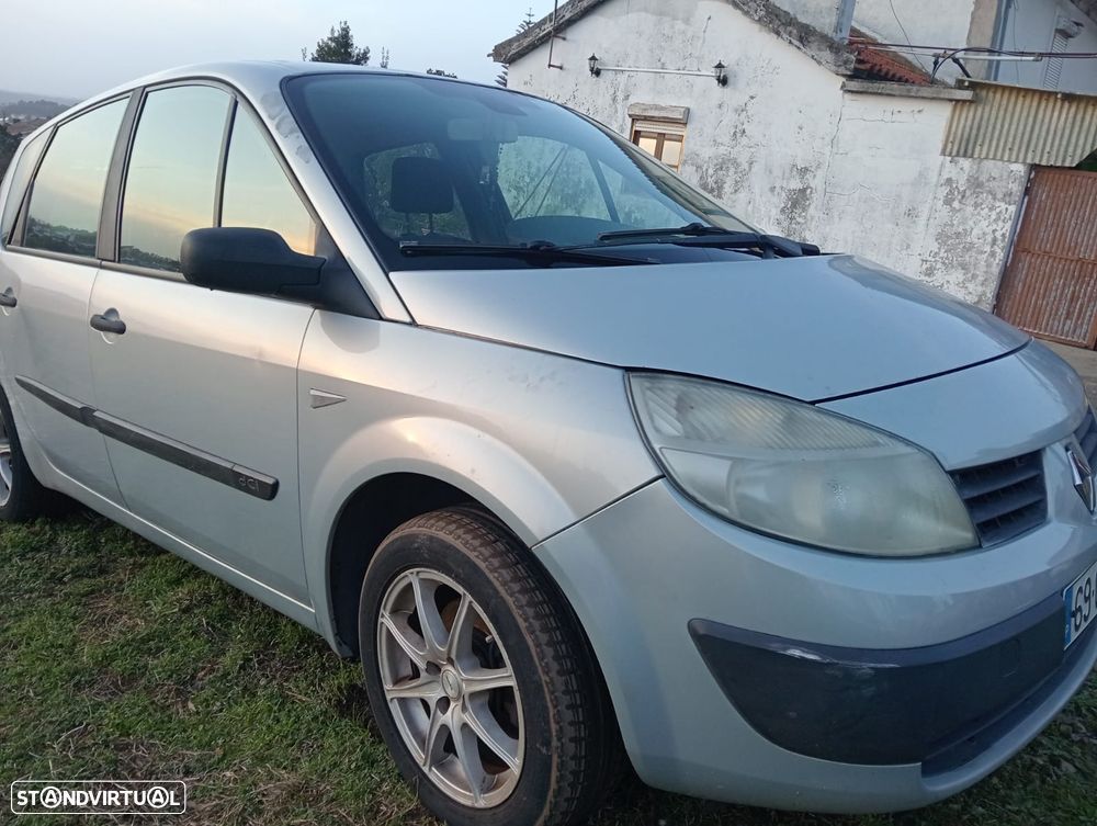 Renault Scénic 1.5 dCi Confort Dynamique - 4