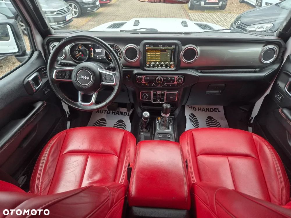 Jeep Wrangler Unlimited GME 2.0 Turbo Sahara - 16