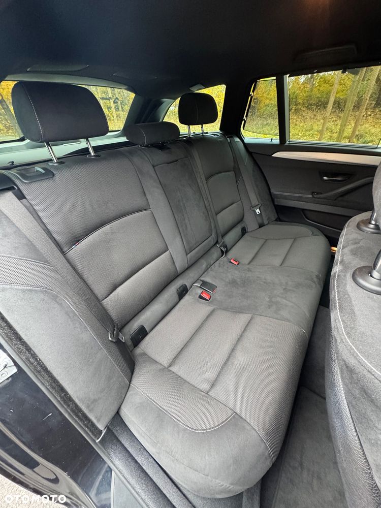 BMW Seria 5 ver-518d-m-sport - 29