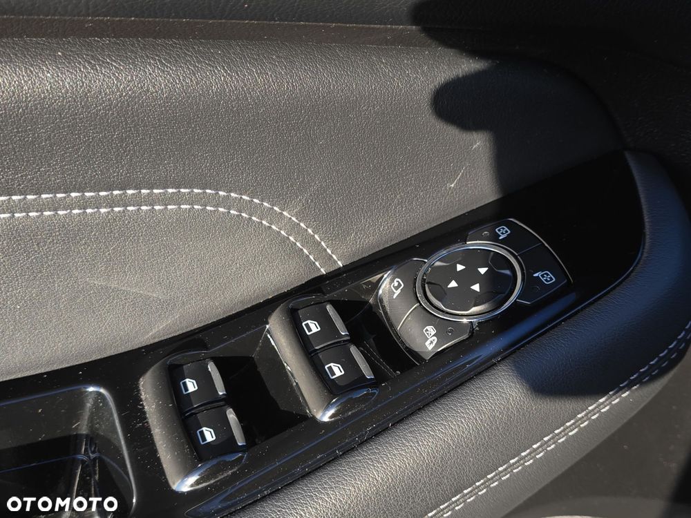 Ford S-Max 2.0 EcoBlue Titanium - 12