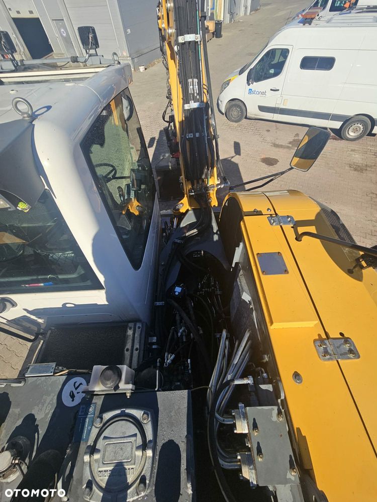 Liebherr A 910 Compact Litronic - 8