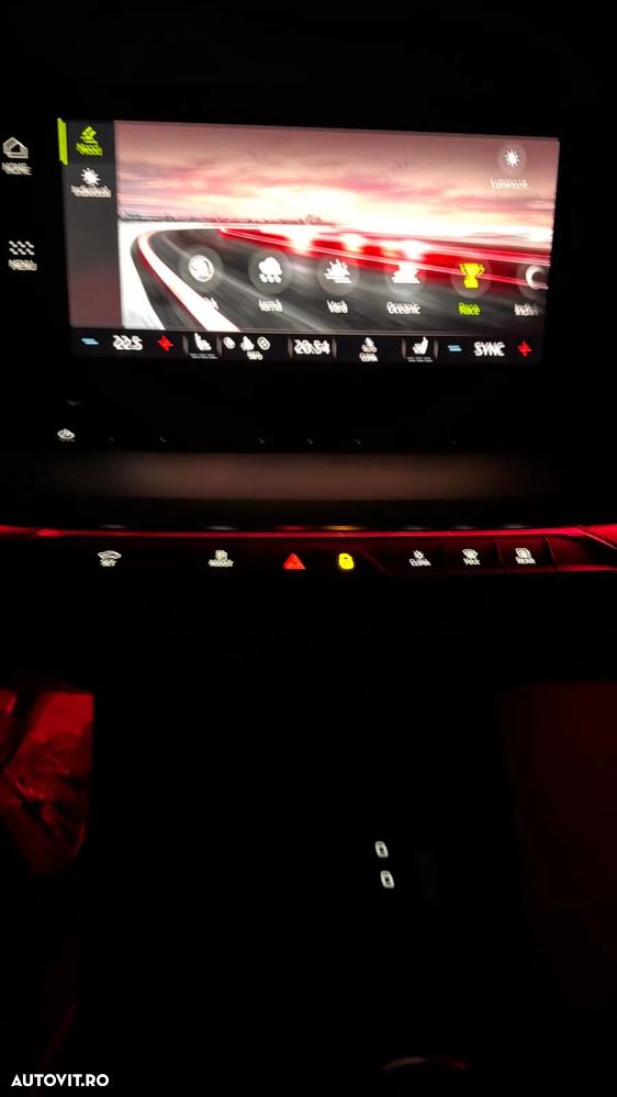 Skoda Octavia Combi 2.0 TDI Clever - 27