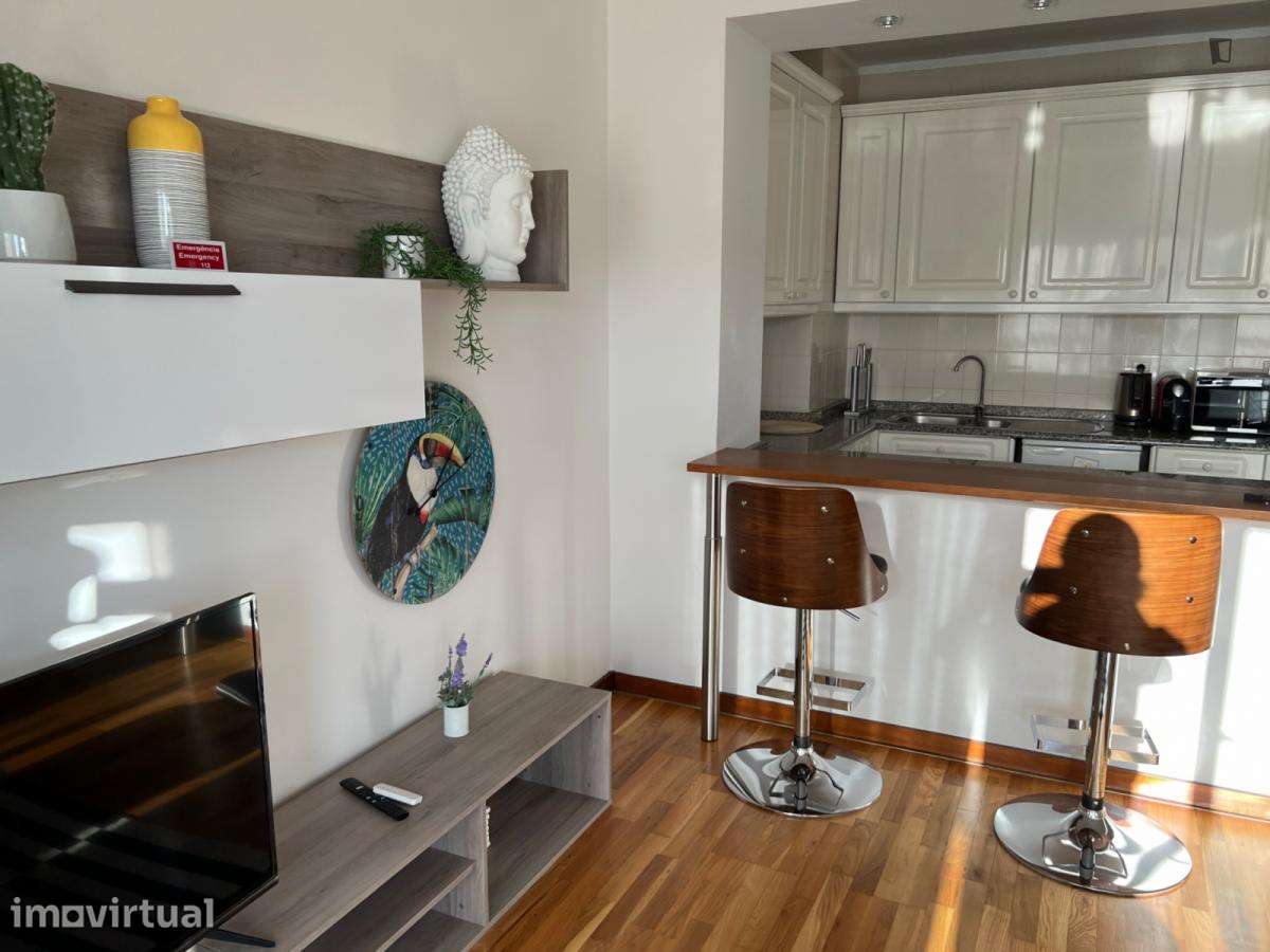 Apartamento com 1 quartos - localizado em Massarelos Porto - Grande imagem: 3/39