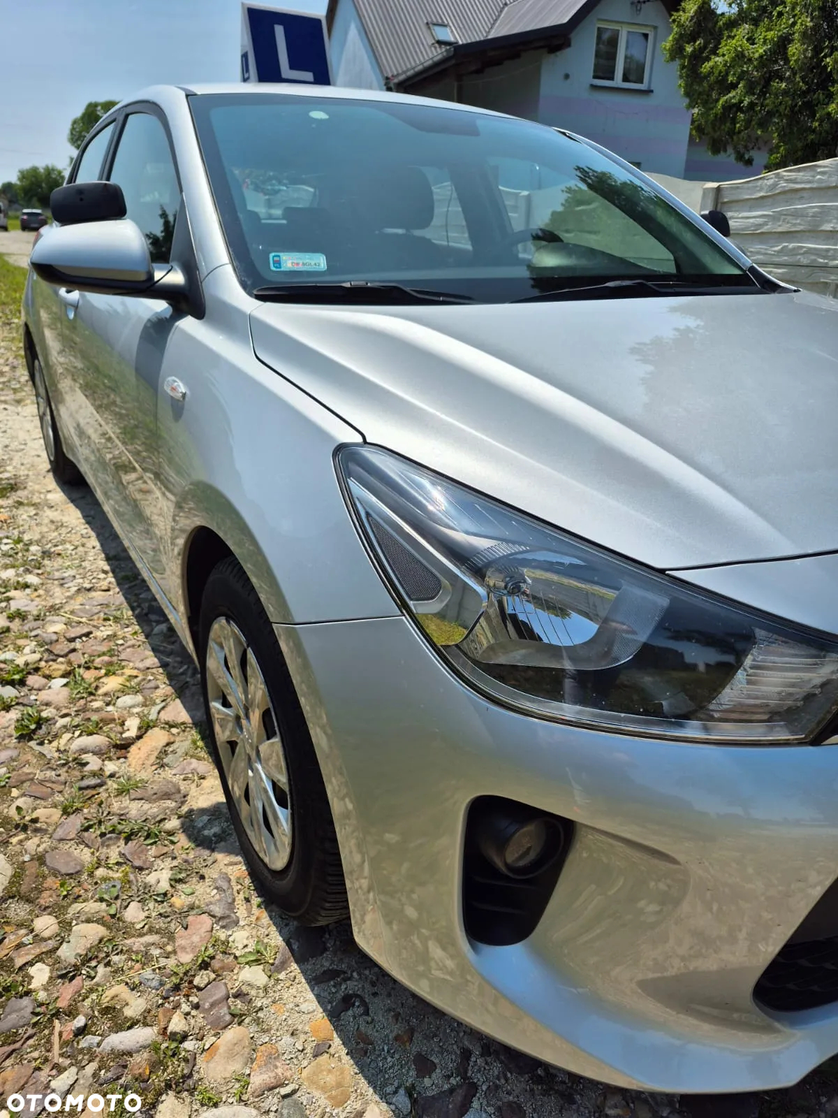Kia Rio 1.2 L - 9