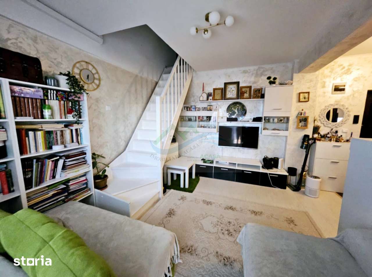 Apartament 3 camere de vânzare — fotografia 1