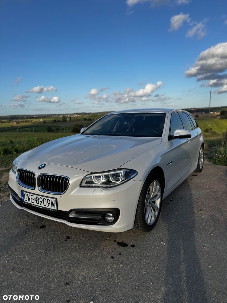BMW Seria 5 525d xDrive - 4
