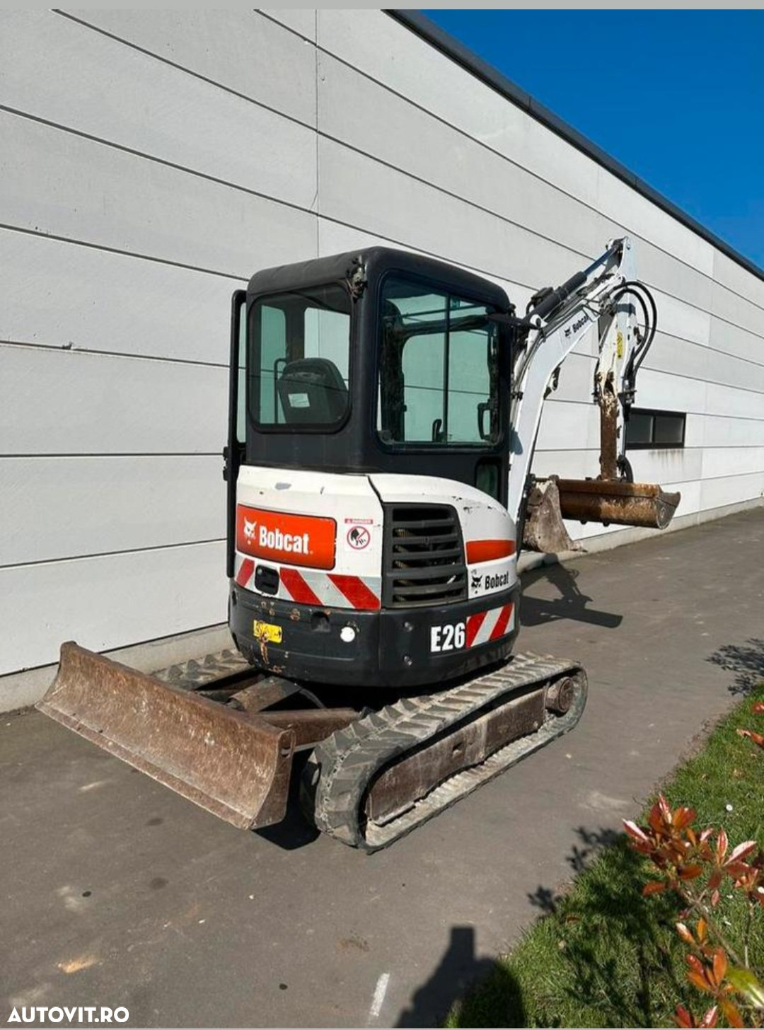 Bobcat E26 - 6