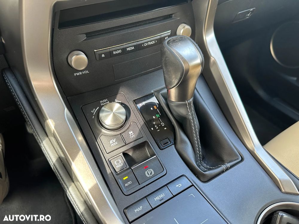Lexus Seria NX ver-300h-awd-business-plus - 17