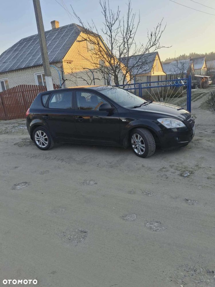 Kia Ceed 1.6 CRDi LX - 4