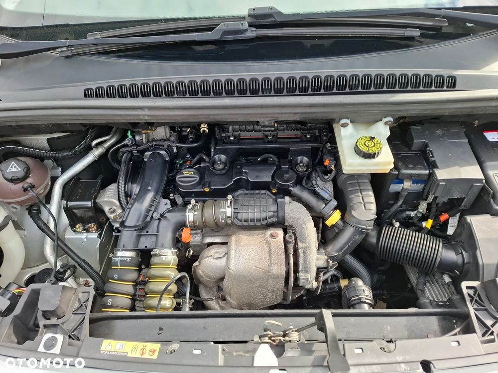 Peugeot 5008 - 23