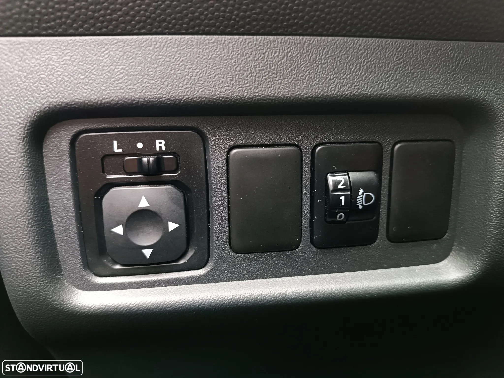 Mitsubishi Space Star 1.2 Intense Connect Edition - 16