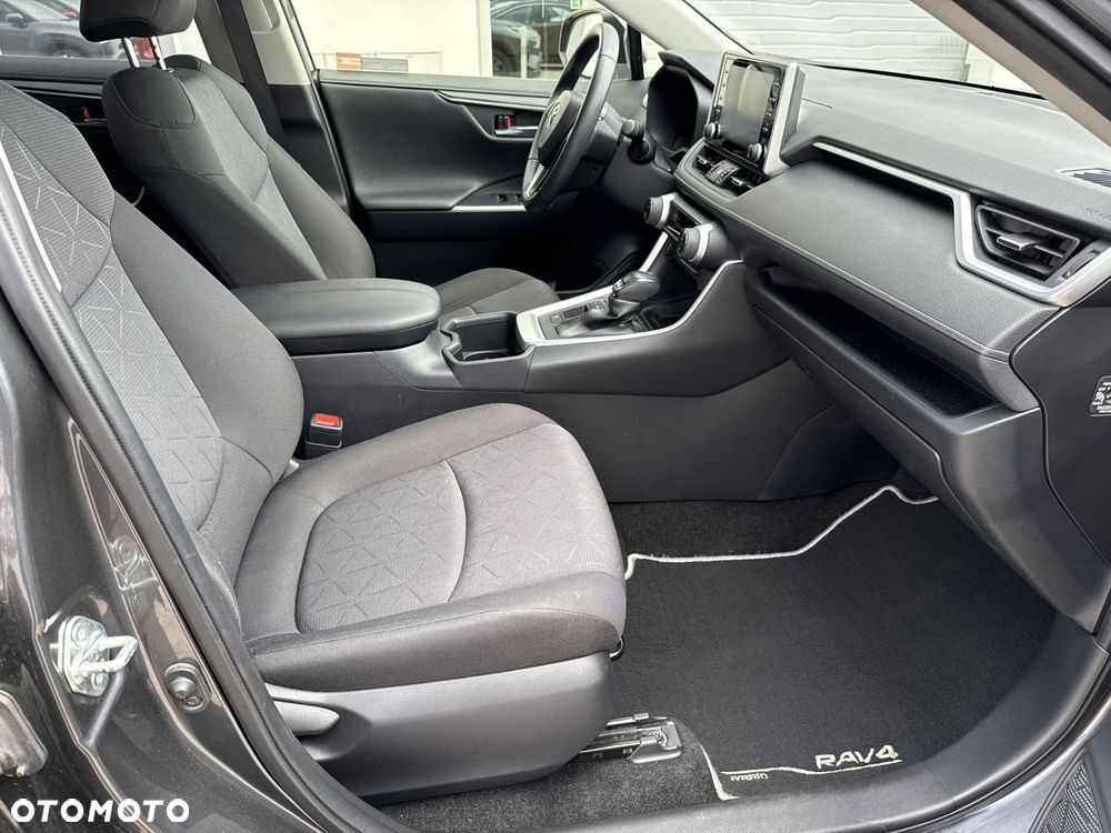 Toyota RAV4 - 7