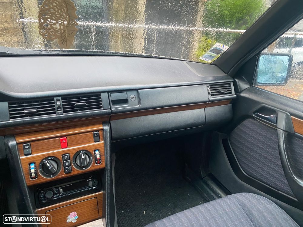 Mercedes-Benz W124 (1984-1997) 250 D - 8