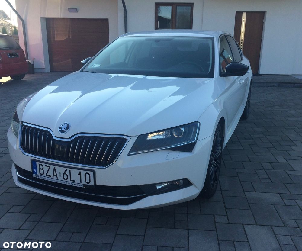 Skoda Superb 2.0 TDI Ambition DSG - 2