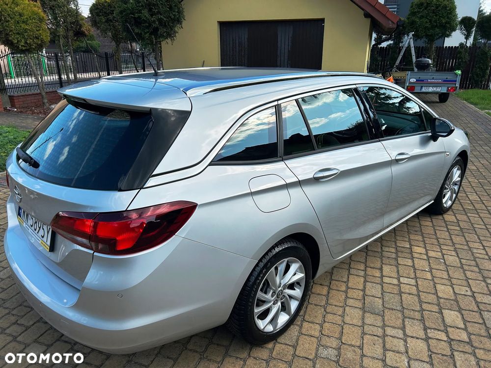 Opel Astra 1.2 T Business Elegance S&S - 4