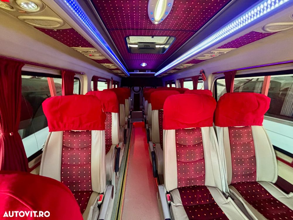 Mercedes-Benz Sprinter - 11
