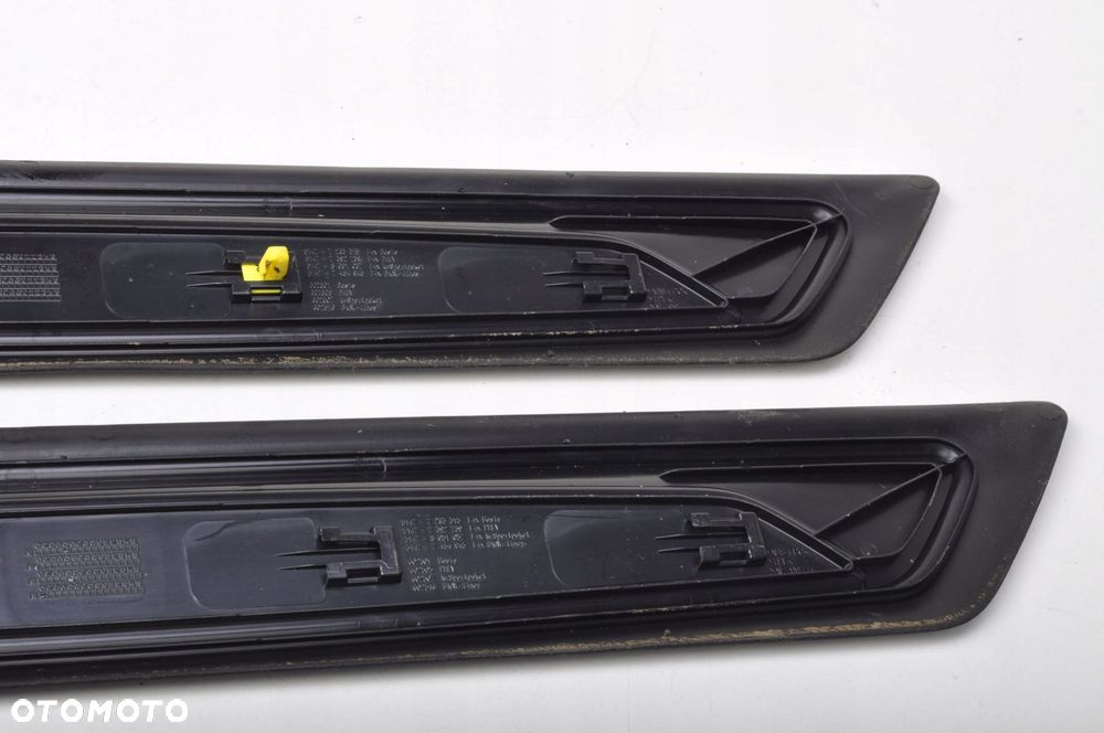 BMW F20 LIFT LISTWY PROGOWE PRZEDNIE KOMPLET - 8