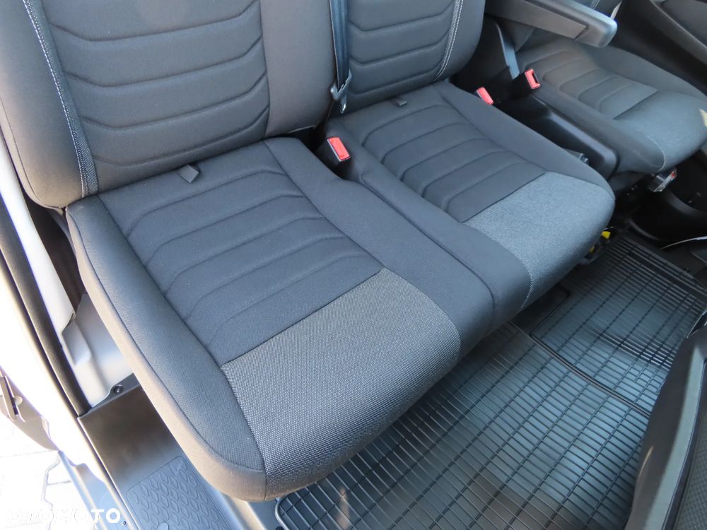 Iveco Daily 35S18 3.0 HPI 180 KM POWER Furgon Blaszak XXL 4.70 CM MAXI LONG Wysokość H2 1900 mm WZMACNIANE ZAWIESZENIE 968 Kg Ładowność HAK 3500 Kg Rozstaw Osi 4100 mm DMC 3500 Kg, WZMACNIANY Stan NOWY NIE UŻYWANY OKAZJA DOSTEPNY I GOTOWY - 31