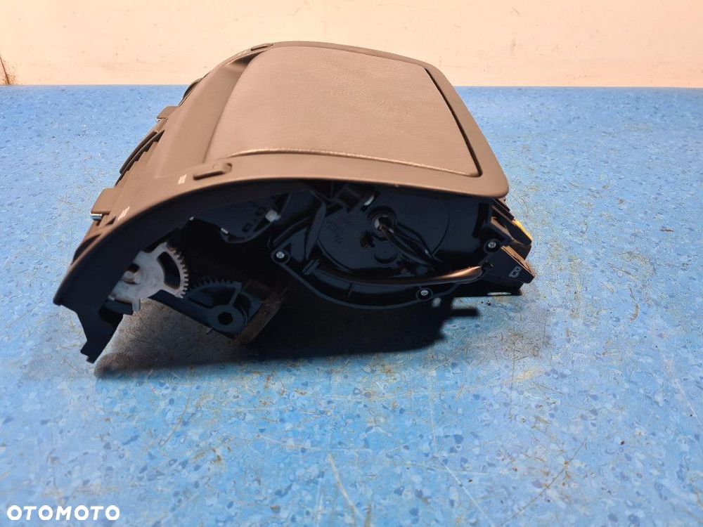 TOYOTA AVENSIS WYŚWIETLACZ RADIA / GPS - 3