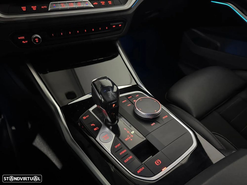 BMW 330 e Pack M Auto - 18
