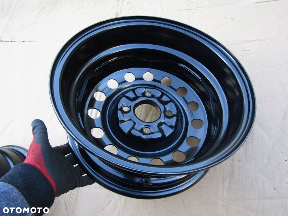 1x Felga 15 Mitsubishi Space Star Lancer Colt Volvo V40 6j 4x114,3 ET46 - 5