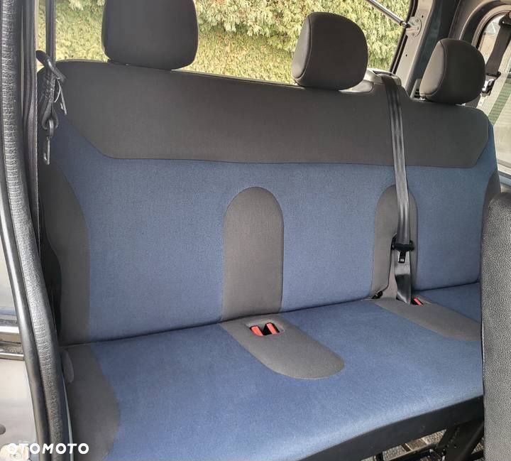 Renault Trafic - 2