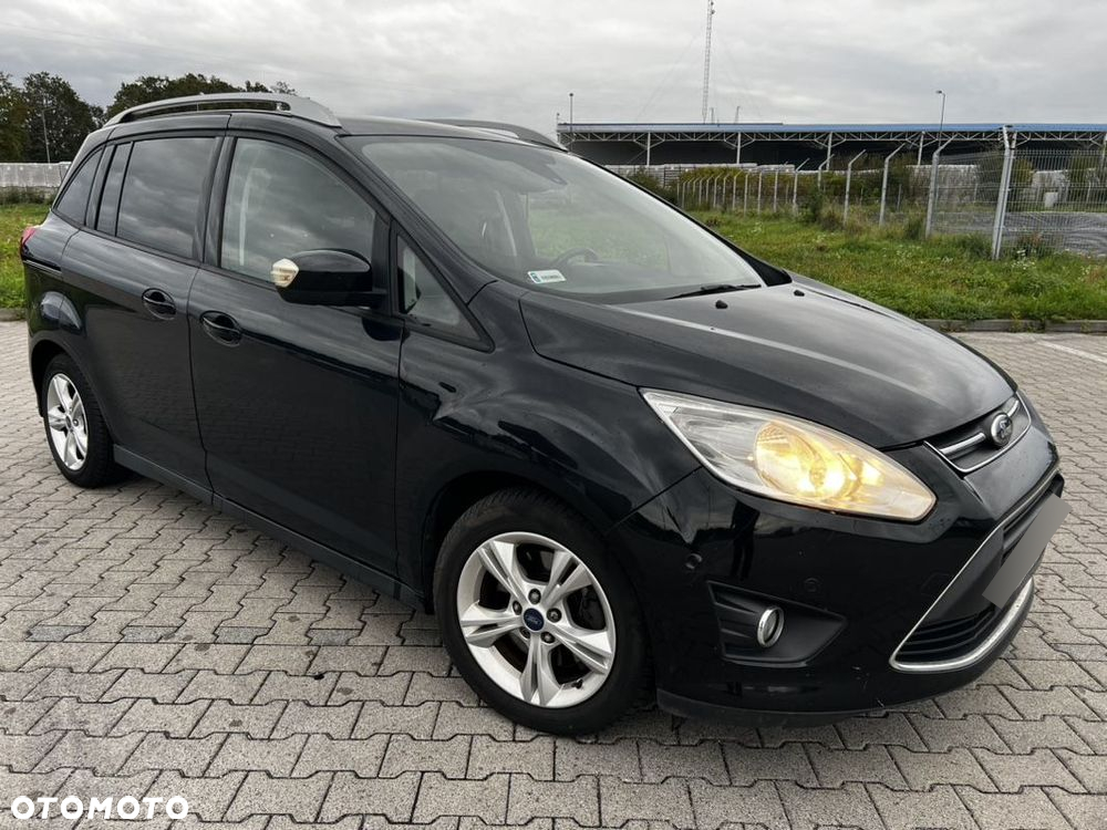 Ford Grand C-MAX - 35