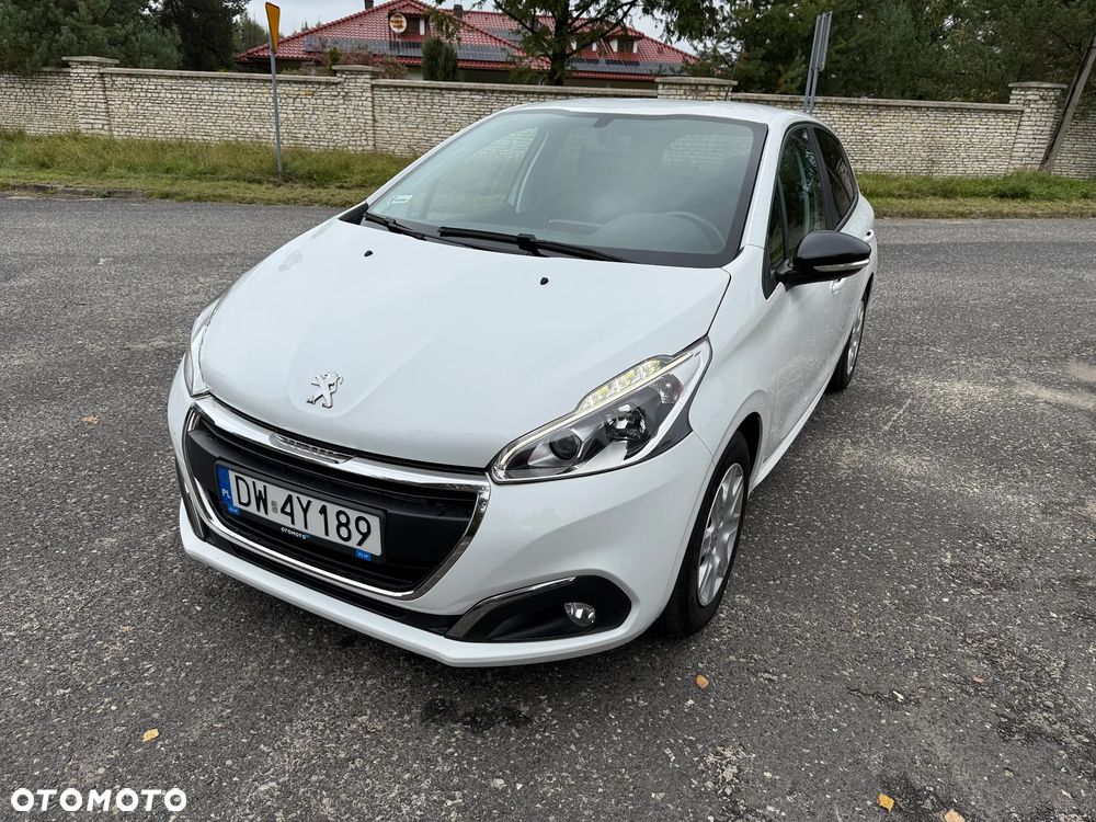 Peugeot 208 1.2 PureTech Style - 24