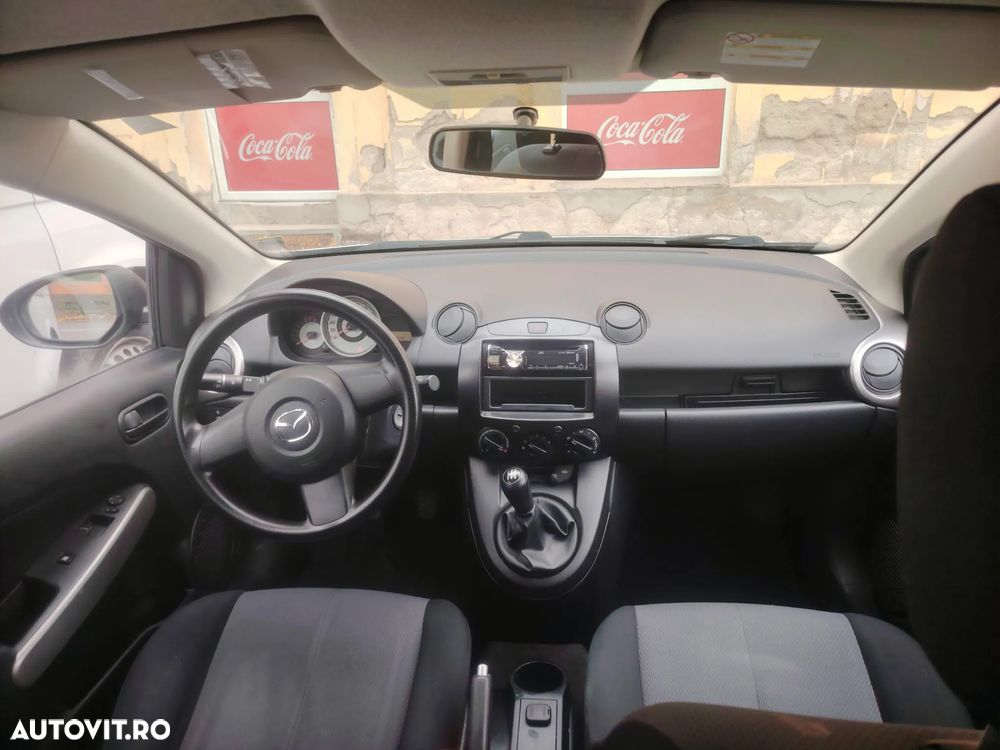 Mazda 2 - 7