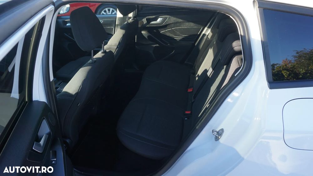 Ford Focus 1.0 EcoBoost MHEV Active - 9