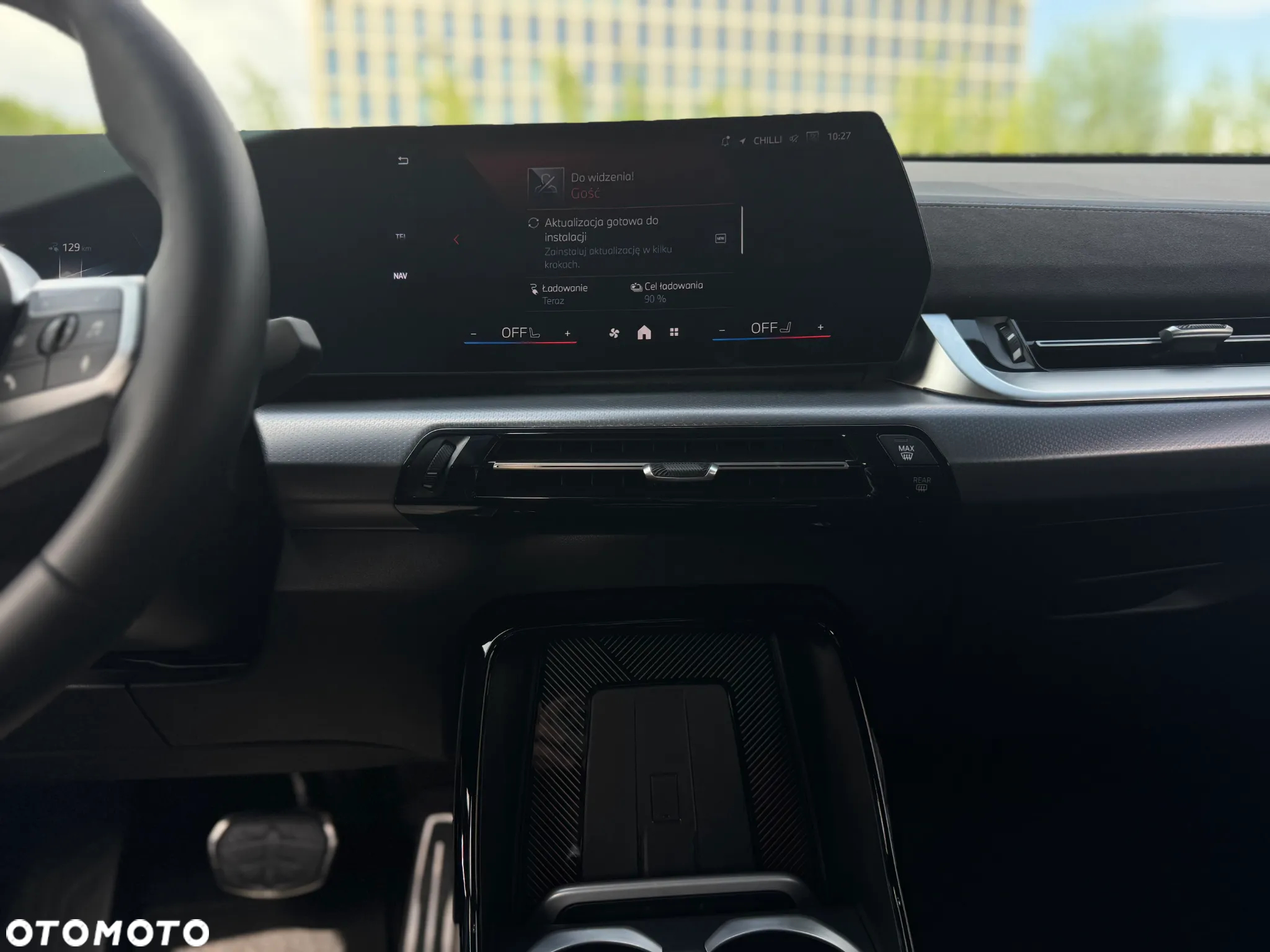 BMW iX2 eDrive20 66.5kWh M Sport - 12