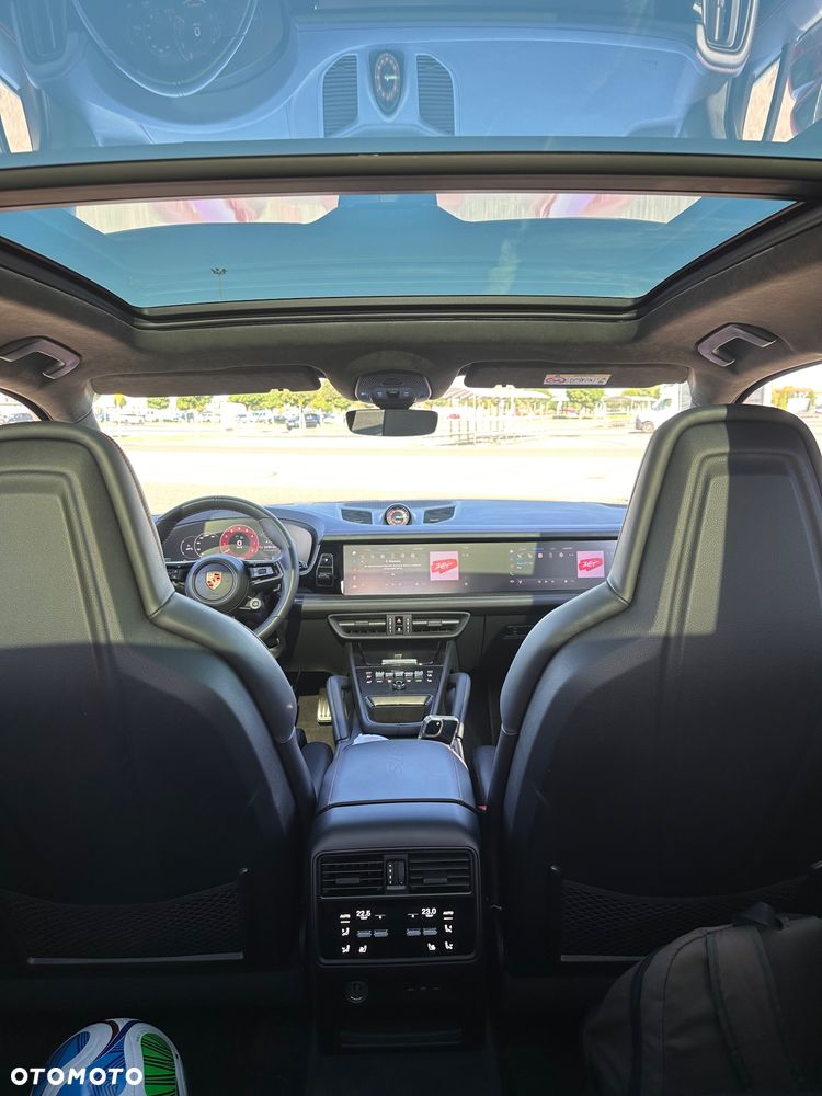 Porsche Cayenne GTS - 15
