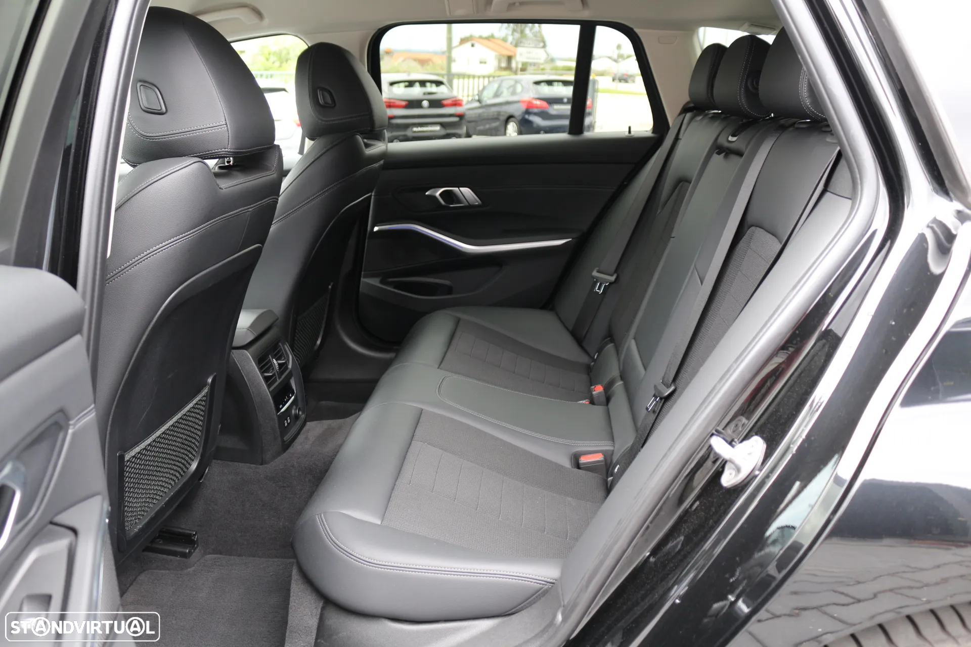 BMW 320 d Touring Line Sport Auto - 32