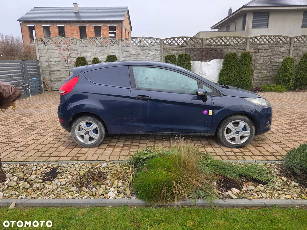 Ford Fiesta VAN - 8