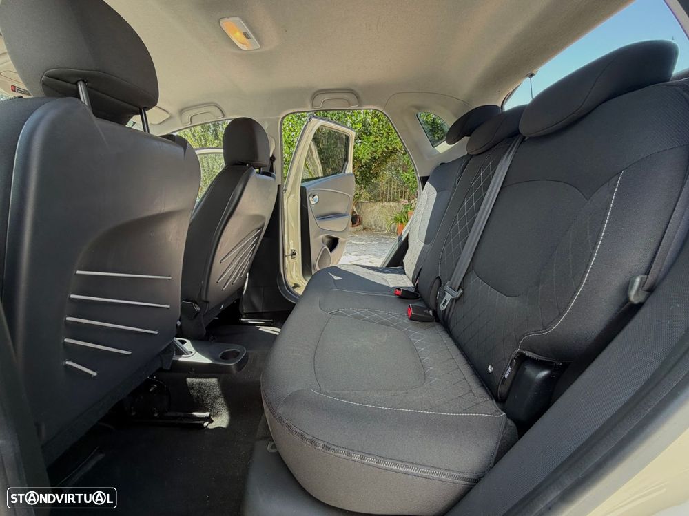 Renault Captur - 47