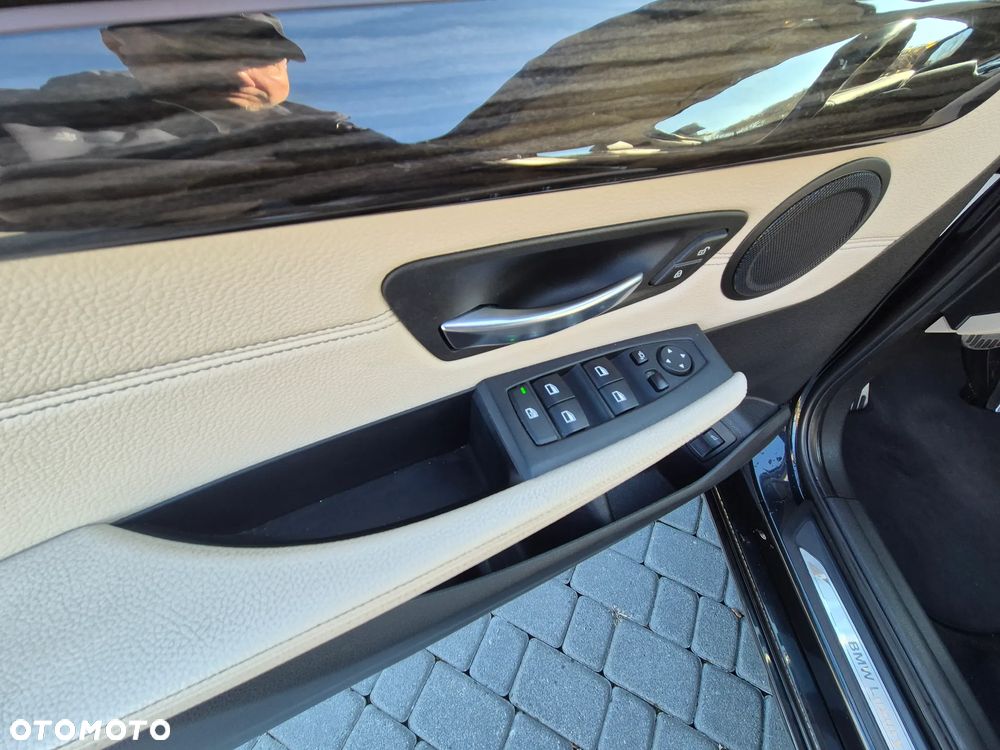 BMW Seria 2 218d Luxury Line - 11