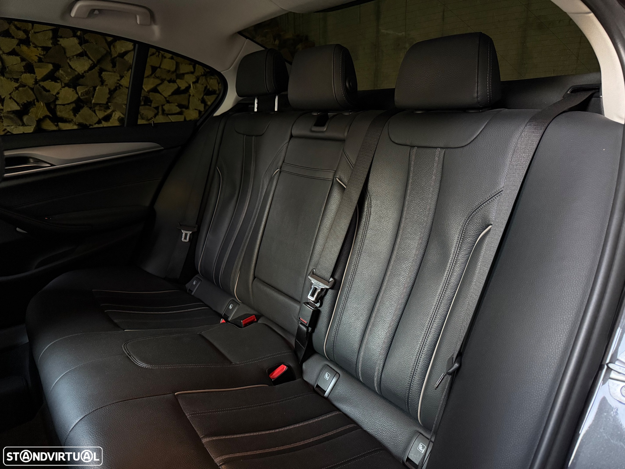 BMW 520 e Pack M - 28