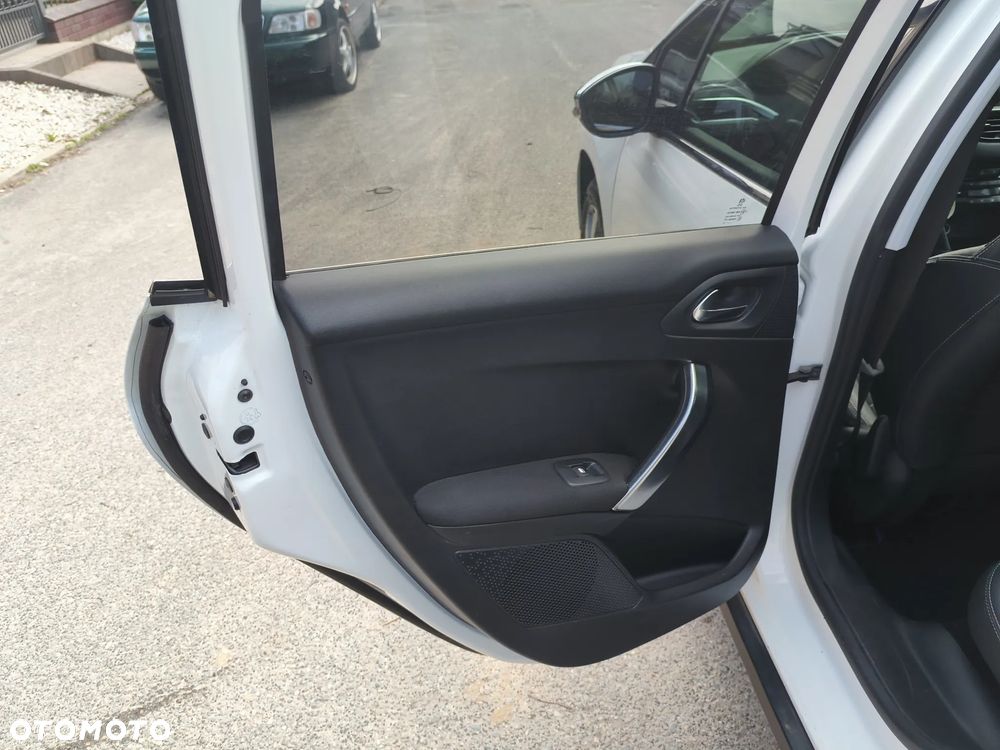 Peugeot 2008 PureTech 82 Allure - 16