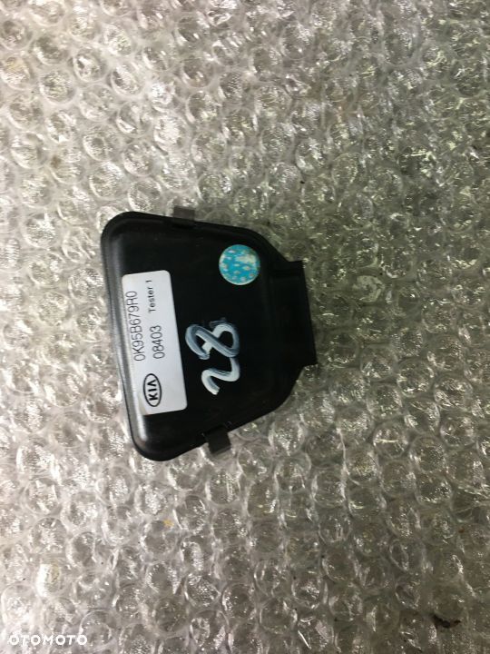 SENSOR SZYBY CZOŁOWEJ KIA CARNIVAL 0K95B679R0 - 1