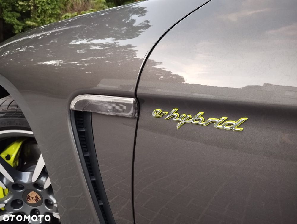 Porsche Panamera - 11