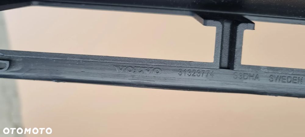 VOLVO XC60 LIFT 2013- Kratka dolna zderzak przód oryginał - 3