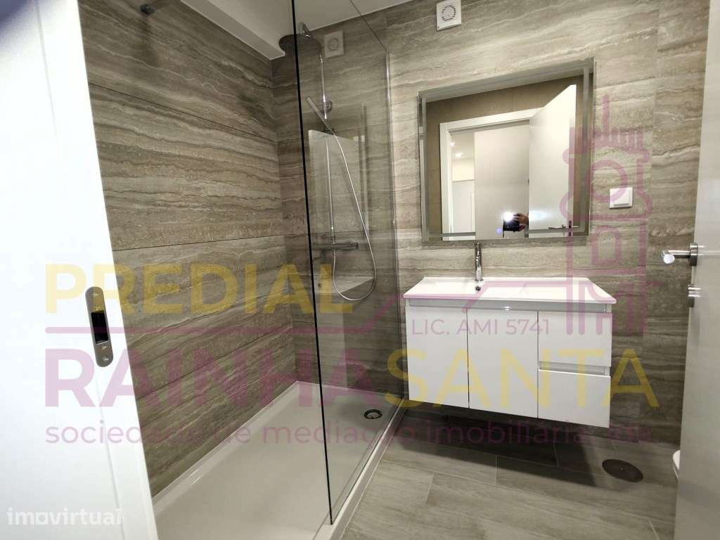 Excelente T4-Completamente remodelado. Sala com Varanda. Vista rio - Grande imagem: 4/16