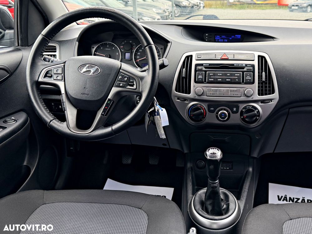 Hyundai i20 1.1 CRDi - 17