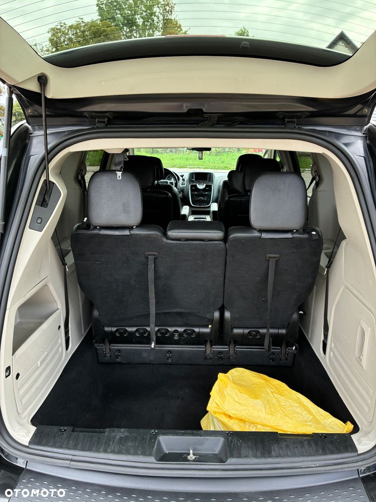 Chrysler Town & Country 3.6 Touring - 12