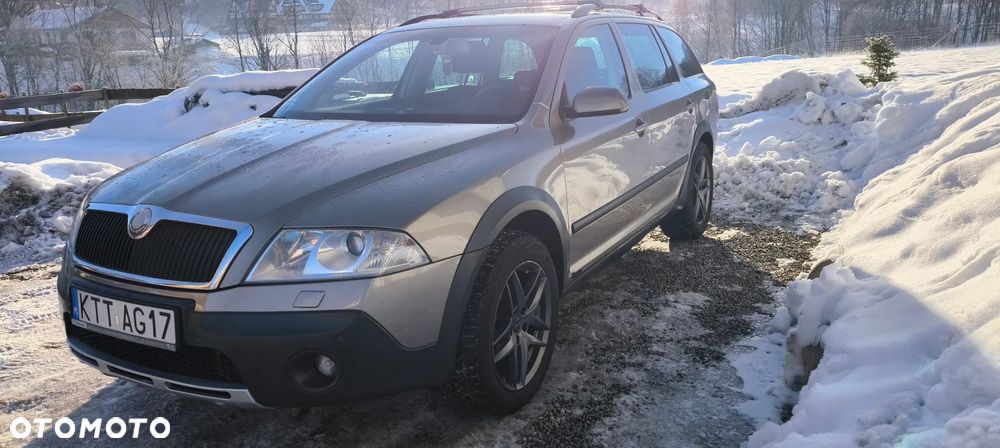 Skoda Octavia Scout 2.0 TDI DPF - 20