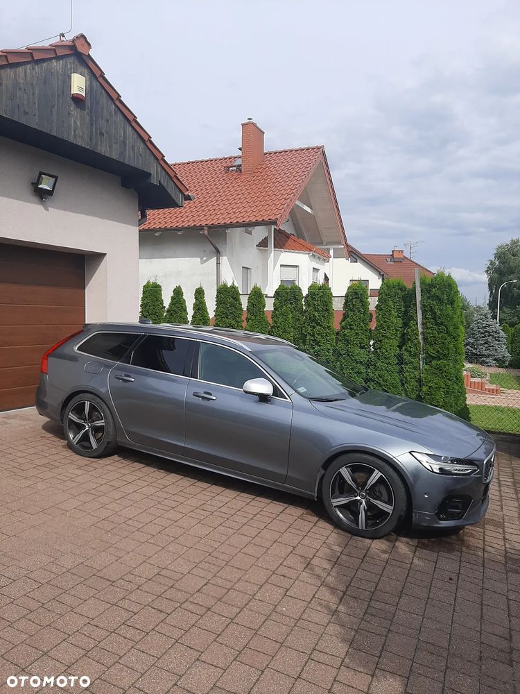 Volvo V90 D5 AWD R-Design - 1