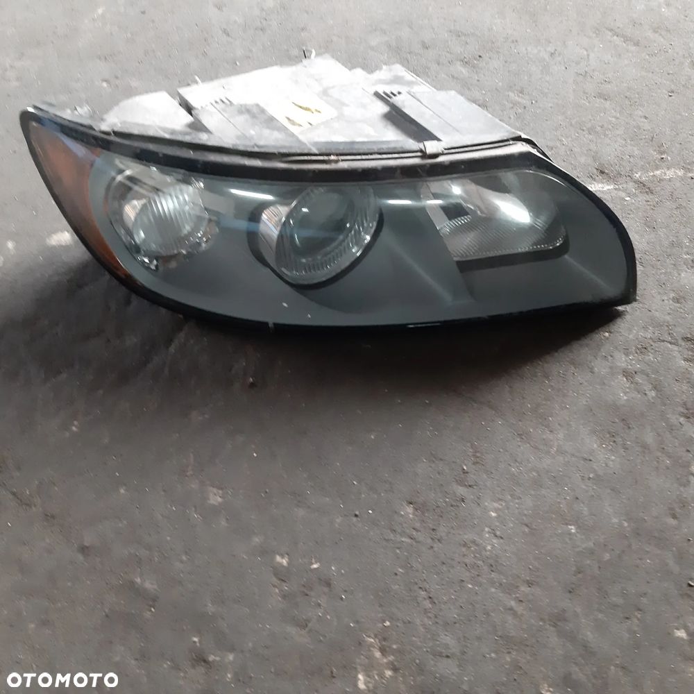 Lampa Przednia Prawa Volvo S40 V50 EU - 2