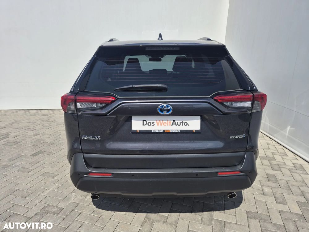 Toyota RAV4 - 5