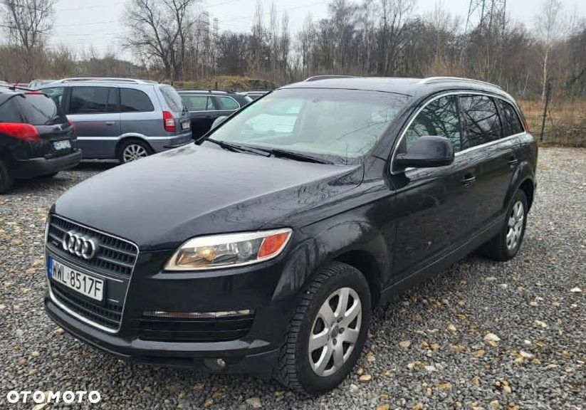Audi Q7 - 1